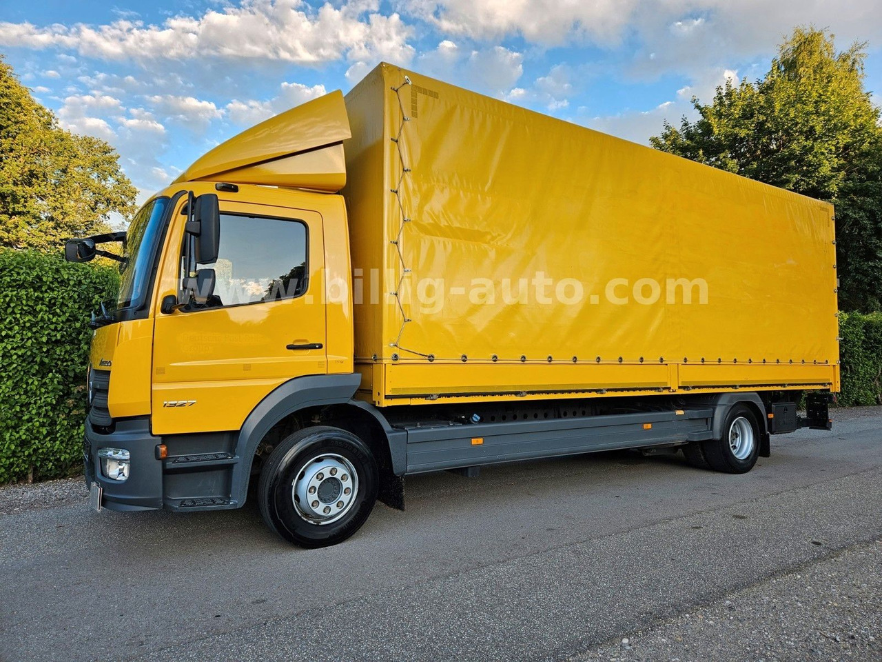 Mercedes-Benz Atego 1327 L * BREMS/SPUR-ASS*DIFF.*LBW*AHK*7.2m - Curtain side truck: picture 3 Mercedes-Benz Atego 1327 L * BREMS/SPUR-ASS*DIFF.*LBW*AHK*7.2m - Curtain side truck: picture 3