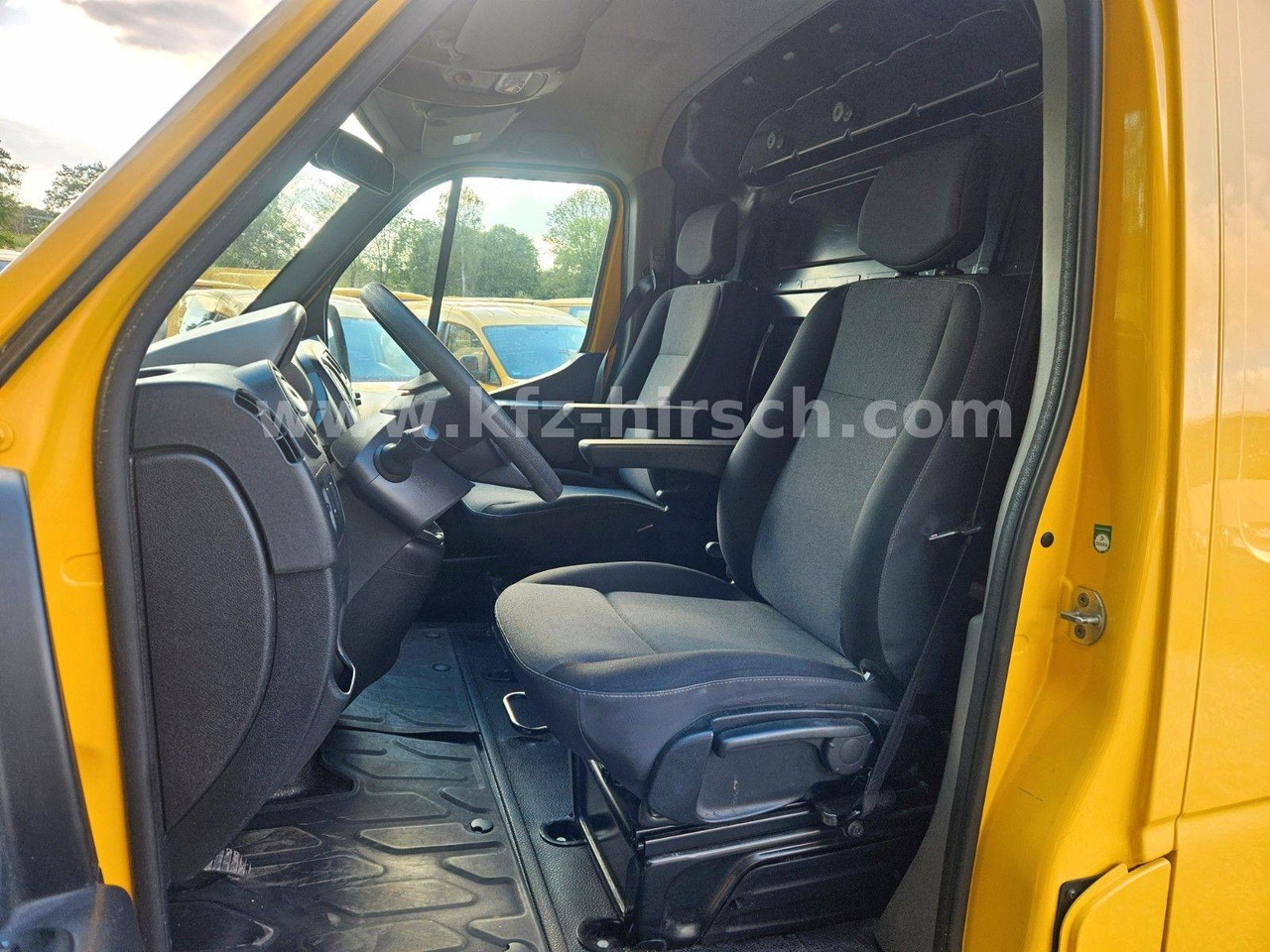 Passenger van Renault Master EURO 6 *Klima*EU6 Kamera* Regal Sortimo: picture 14