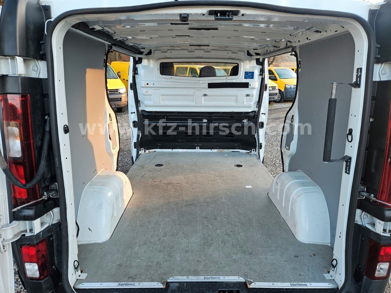 Small van Renault Trafic 2xSchiebetüre|1.Hd.|Klima|PDC|Bluetooth|: picture 7