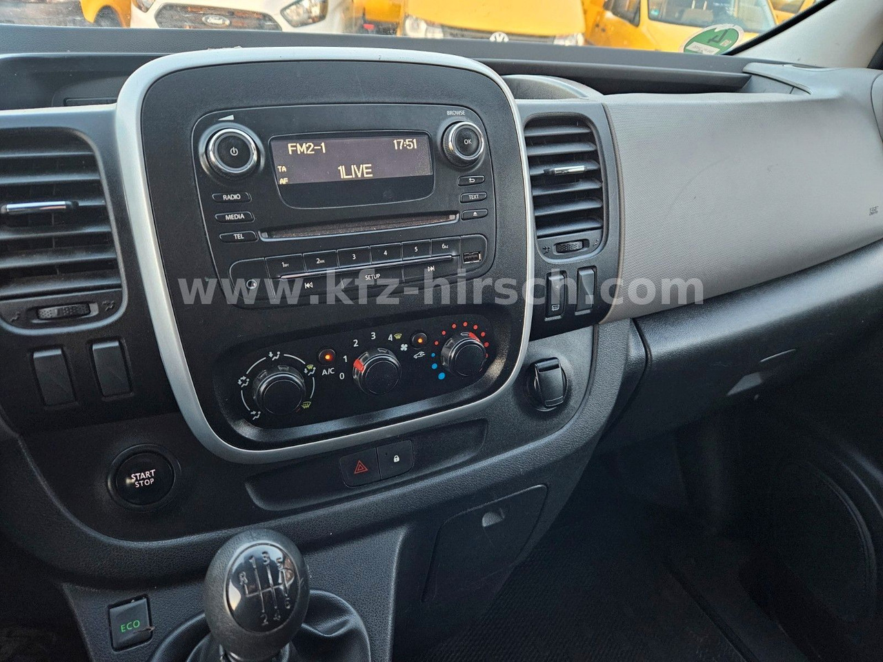 Small van Renault Trafic 2xSchiebetüre|1.Hd.|Klima|PDC|Bluetooth|: picture 10