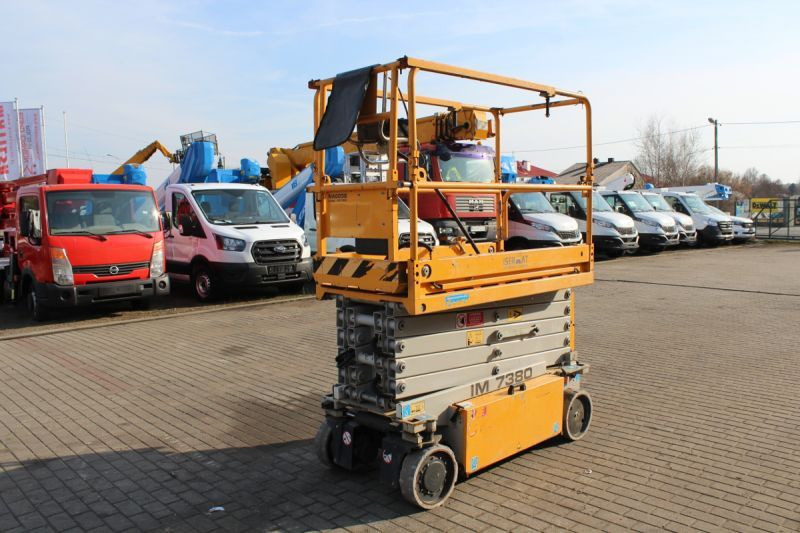 Imer podnośnik nożycowy elektryczny 9 m Imer IM7380 - Scissor lift: picture 4 Imer podnośnik nożycowy elektryczny 9 m Imer IM7380 - Scissor lift: picture 4