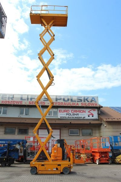 Scissor lift podnośnik nożycowy elektryczny 14 m Haulotte Compact 14: picture 6 Scissor lift podnośnik nożycowy elektryczny 14 m Haulotte Compact 14: picture 6