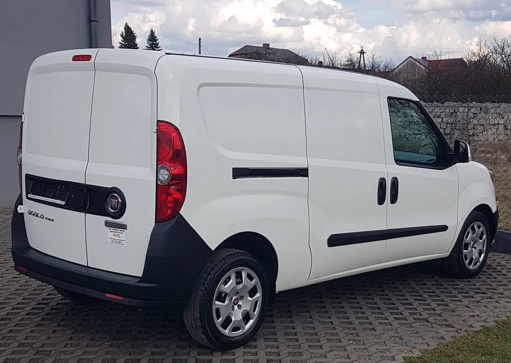 Fiat DOBLO MAXI 3 OSOBY DŁUGI BLASZAK VAN FURGON KLIMA TEMPOMAT - Small van: picture 4 Fiat DOBLO MAXI 3 OSOBY DŁUGI BLASZAK VAN FURGON KLIMA TEMPOMAT - Small van: picture 4