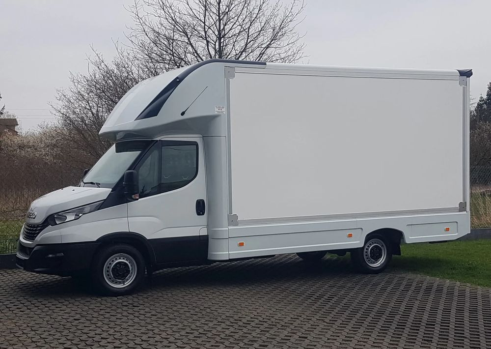 Iveco DAILY KONTENER NISKOPODŁOGOWY 4,43x2,23x2,42 SKLEP BAR FOODTRUCK KAMPER KLIMA - Closed box van: picture 2 Iveco DAILY KONTENER NISKOPODŁOGOWY 4,43x2,23x2,42 SKLEP BAR FOODTRUCK KAMPER KLIMA - Closed box van: picture 2