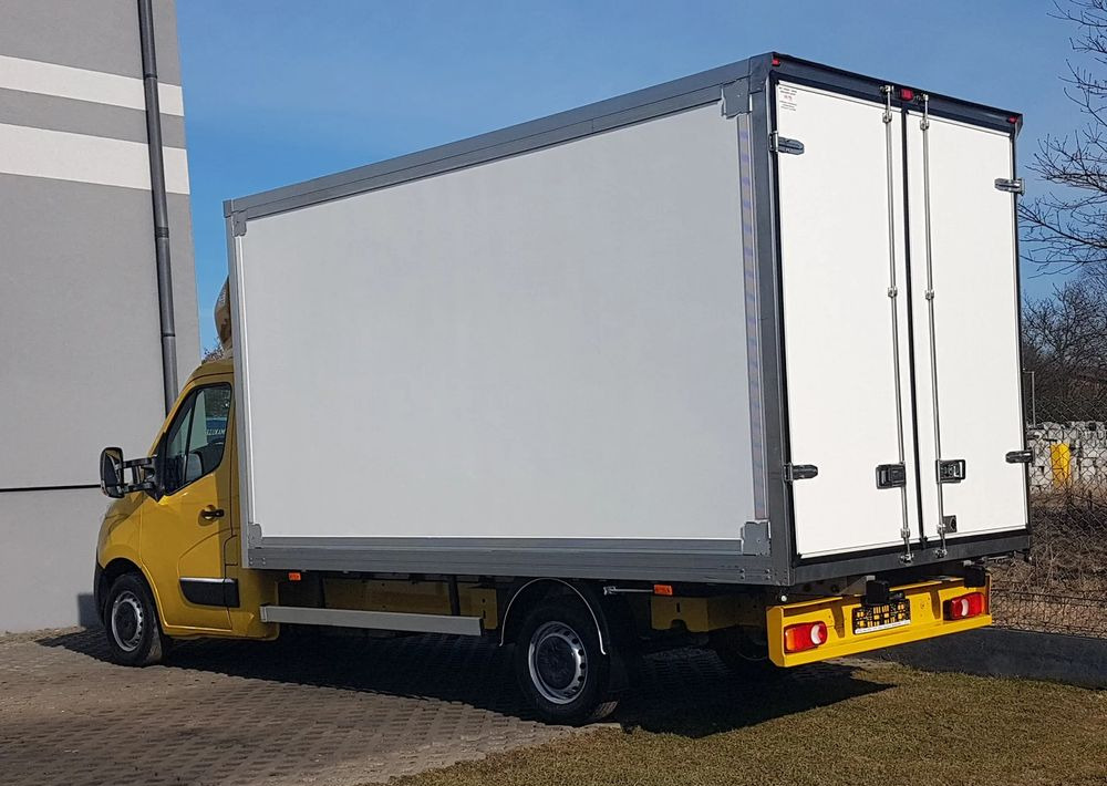 Renault MASTER KONTENER 8EP 4,21x2,23x2,22 KLIMA KRAJOWY MANUAL 6-BIEGÓW - Closed box van: picture 3 Renault MASTER KONTENER 8EP 4,21x2,23x2,22 KLIMA KRAJOWY MANUAL 6-BIEGÓW - Closed box van: picture 3