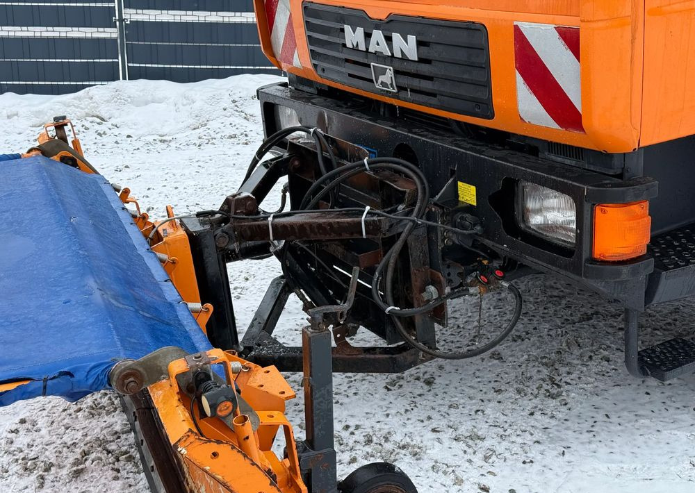 MAN * MAN 10-220 * Pług * Kiper Wywrotka Meiller * 4x4 * Zimowe Utrzymanie * Unimog * - Tipper: picture 4 MAN * MAN 10-220 * Pług * Kiper Wywrotka Meiller * 4x4 * Zimowe Utrzymanie * Unimog * - Tipper: picture 4