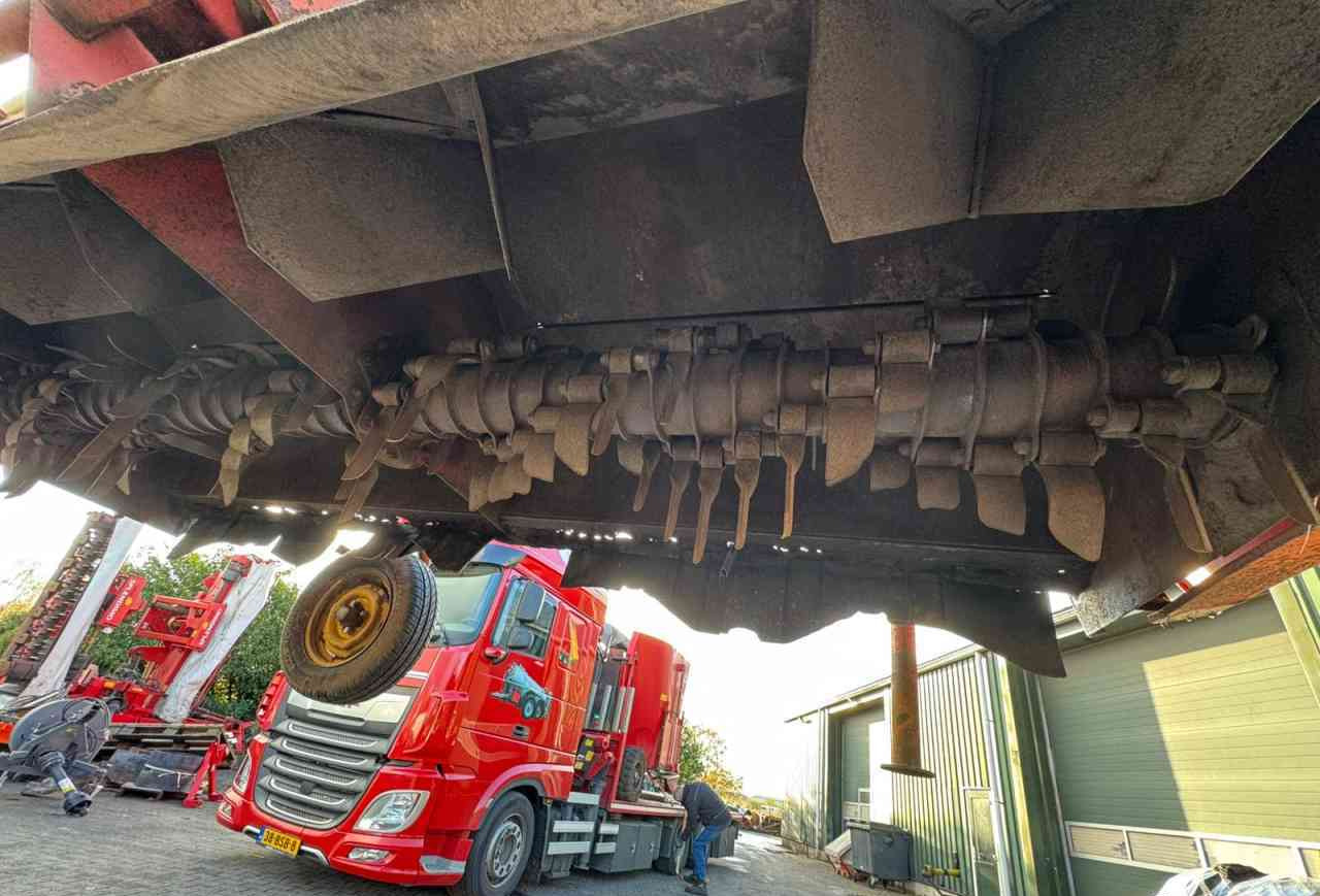 Grimme KS3000 - Haulm topper: picture 4 Grimme KS3000 - Haulm topper: picture 4