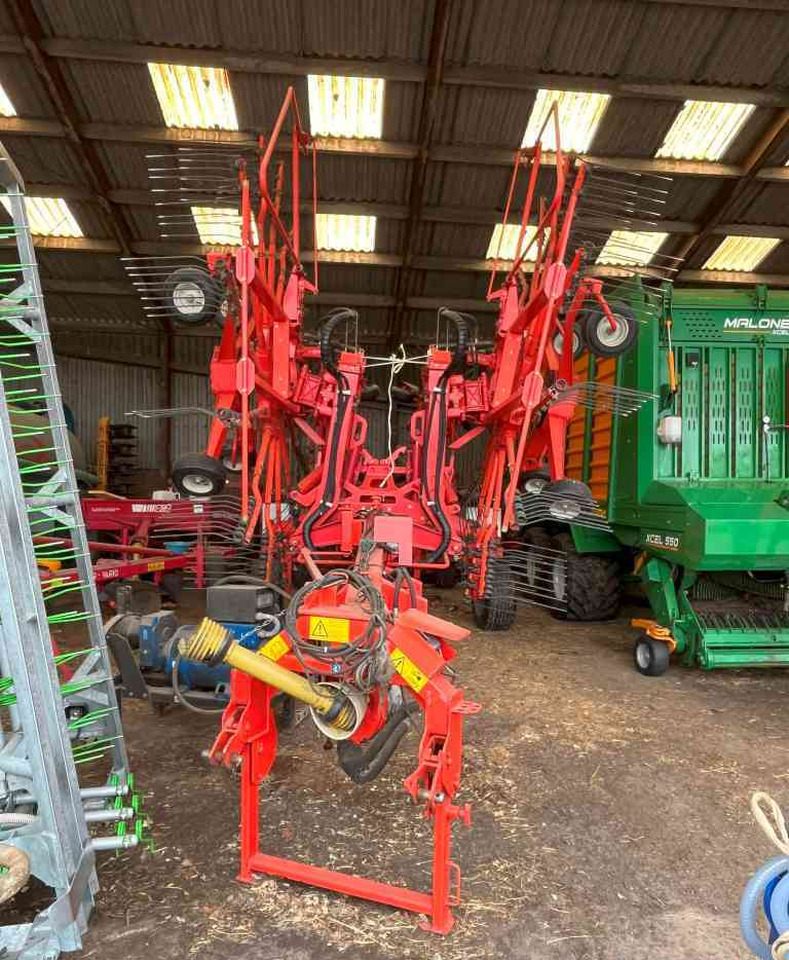 Kuhn GA 8521 zwadhark zwiller rugger rake weidebouwmachines - Tedder/ Rake: picture 3 Kuhn GA 8521 zwadhark zwiller rugger rake weidebouwmachines - Tedder/ Rake: picture 3