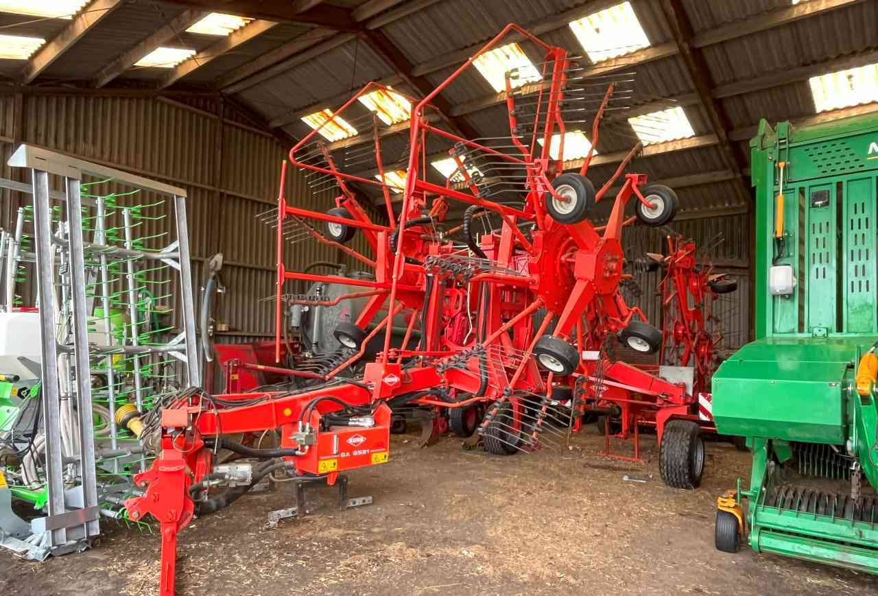 Kuhn GA 8521 zwadhark zwiller rugger rake weidebouwmachines - Tedder/ Rake: picture 1 Kuhn GA 8521 zwadhark zwiller rugger rake weidebouwmachines - Tedder/ Rake: picture 1