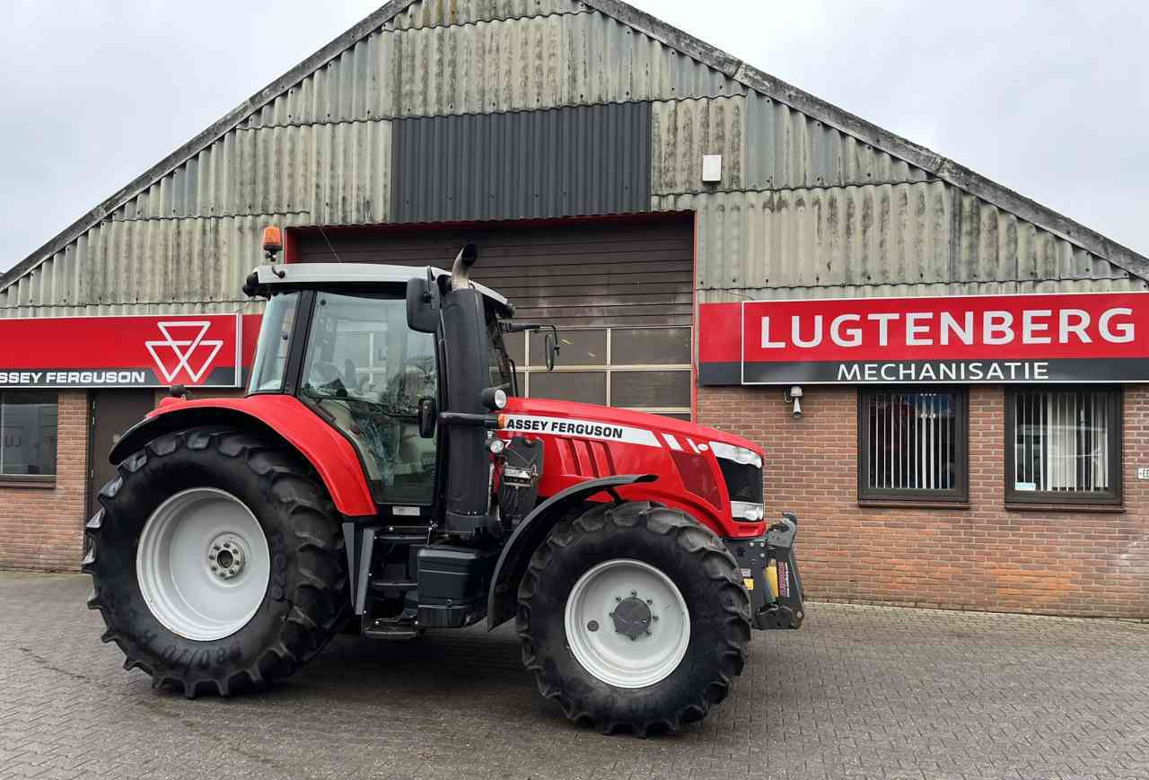 Massey Ferguson 7715 Dyna-6 Efficient Tractoren - Farm tractor: picture 1 Massey Ferguson 7715 Dyna-6 Efficient Tractoren - Farm tractor: picture 1