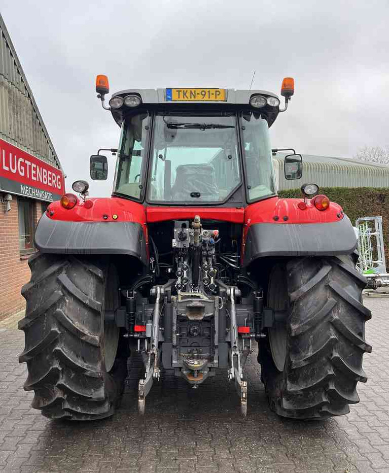 Massey Ferguson 7715 Dyna-6 Efficient Tractoren - Farm tractor: picture 5 Massey Ferguson 7715 Dyna-6 Efficient Tractoren - Farm tractor: picture 5