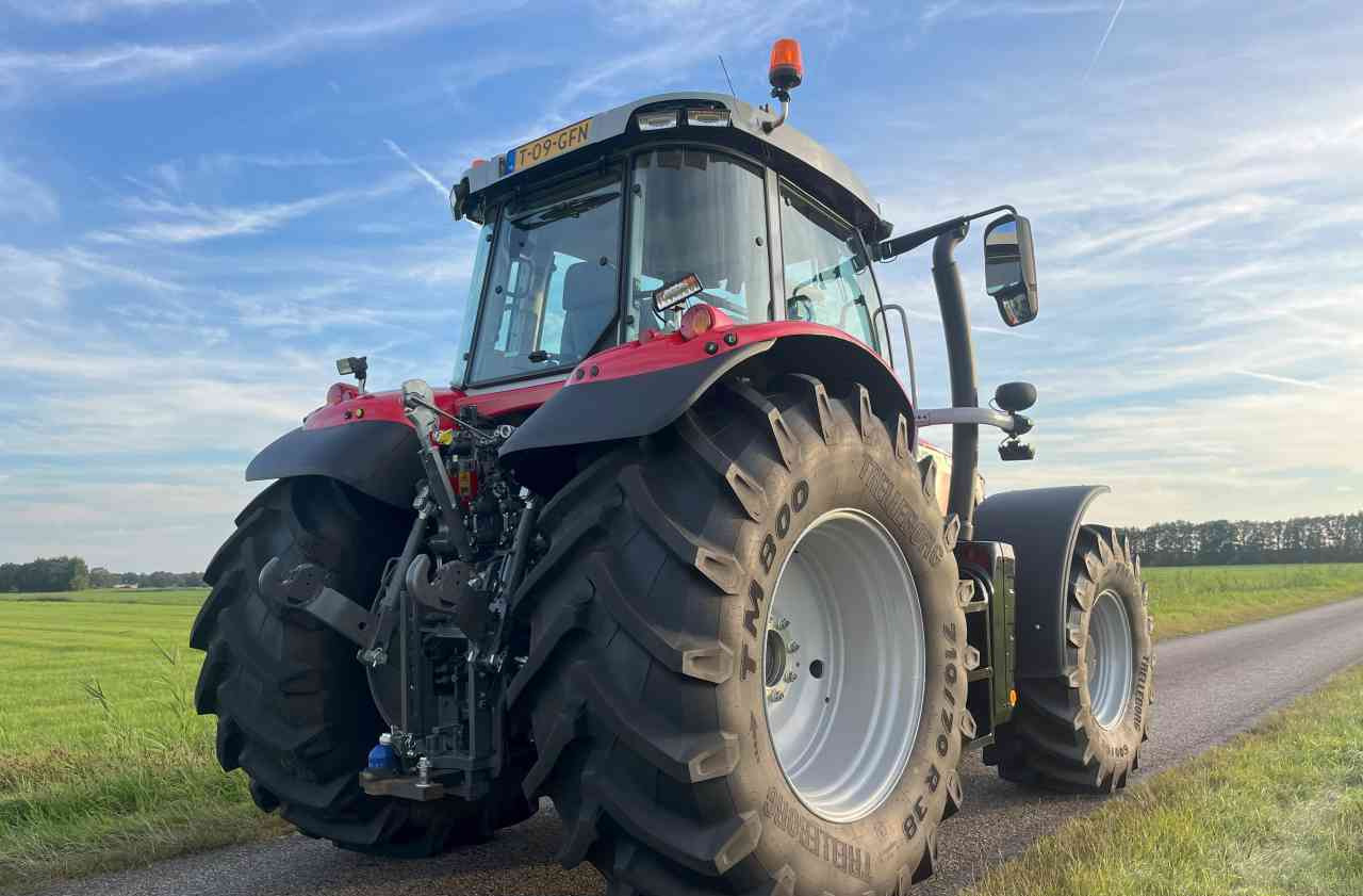 Massey Ferguson 7S.190 Dyna-VT Exclusive *Verkocht/sold* - Farm tractor: picture 5 Massey Ferguson 7S.190 Dyna-VT Exclusive *Verkocht/sold* - Farm tractor: picture 5