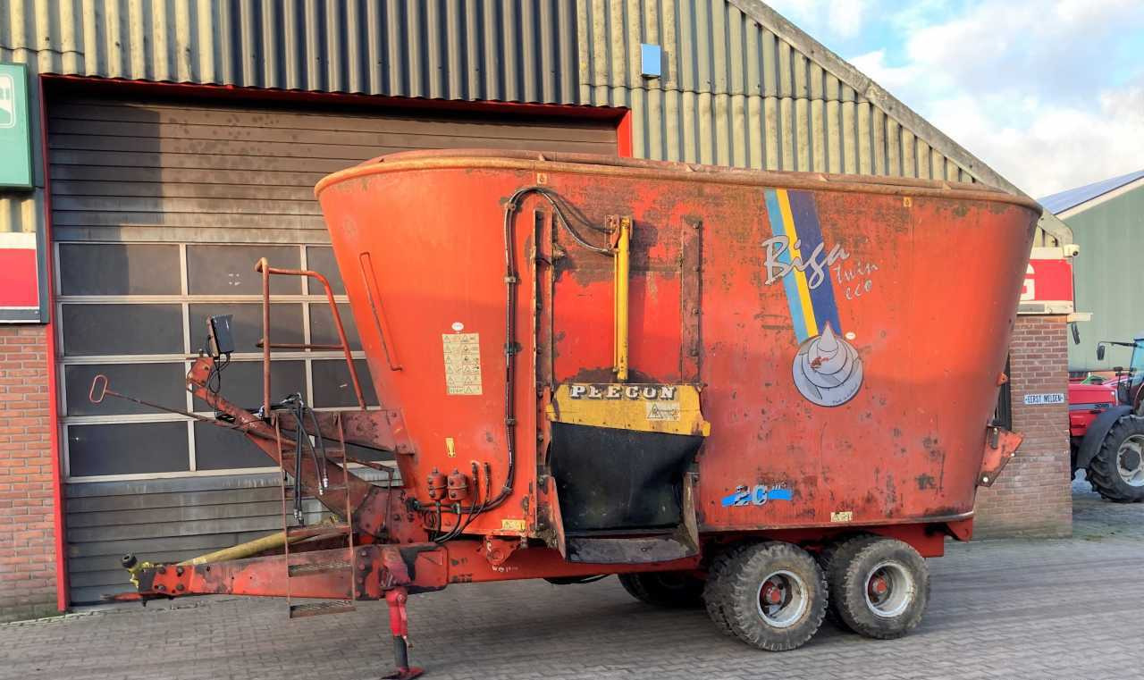 Peecon VME 200 Voermengwagen Voermachines - Forage mixer wagon: picture 3 Peecon VME 200 Voermengwagen Voermachines - Forage mixer wagon: picture 3