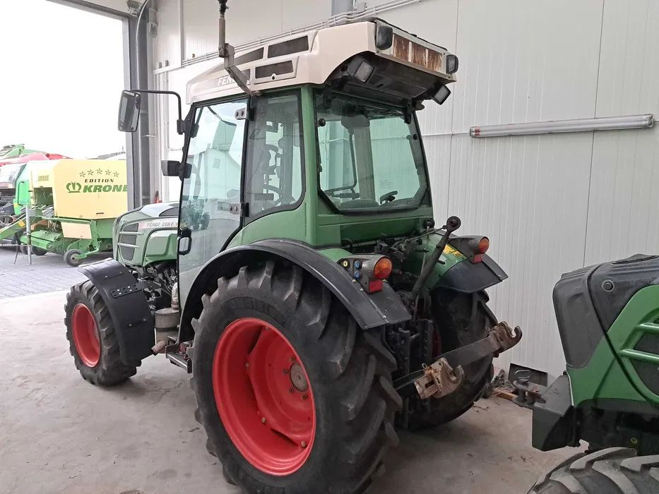 Ciągnik Fendt 208F Vario TMS sadownik - Farm tractor: picture 4 Ciągnik Fendt 208F Vario TMS sadownik - Farm tractor: picture 4