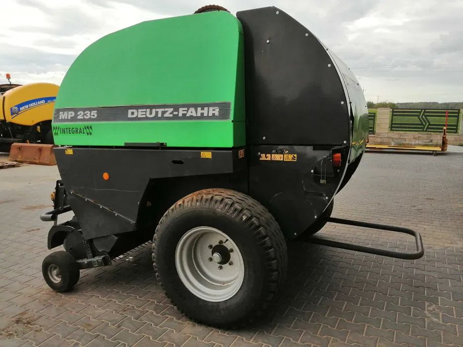 Deutz fahr MP235 - Round baler: picture 3 Deutz fahr MP235 - Round baler: picture 3