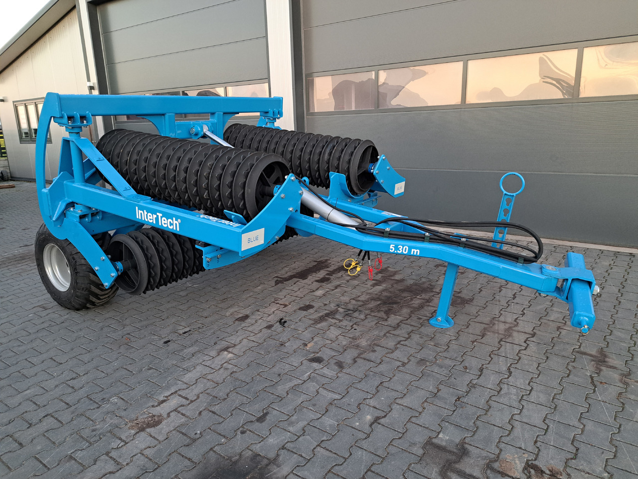 INTER-TECH 5.3m - Farm roller: picture 1 INTER-TECH 5.3m - Farm roller: picture 1
