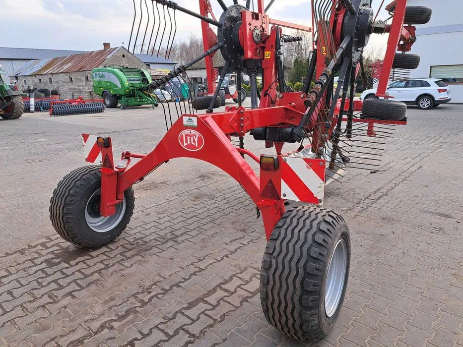 Lely hibiscus 745 CD Vario - Tedder/ Rake: picture 2 Lely hibiscus 745 CD Vario - Tedder/ Rake: picture 2