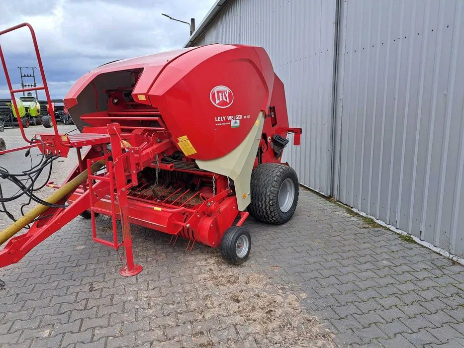 Welger LELY RP 245 - Round baler: picture 2 Welger LELY RP 245 - Round baler: picture 2