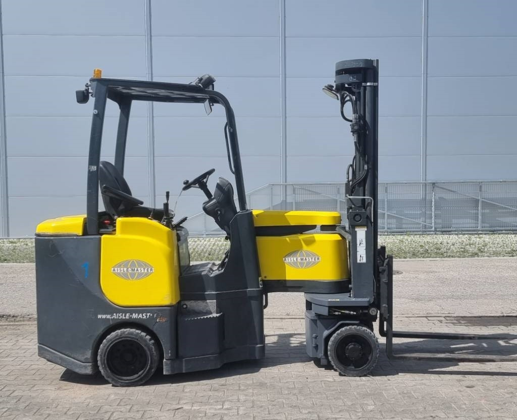 Aisle-Master 20SE - Reach truck: picture 3 Aisle-Master 20SE - Reach truck: picture 3