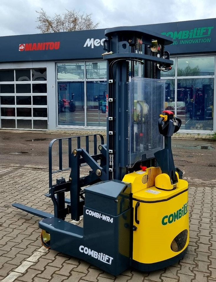 Aisle-Master WR4 - BRAND NEW - 4-way reach truck: picture 2 Aisle-Master WR4 - BRAND NEW - 4-way reach truck: picture 2