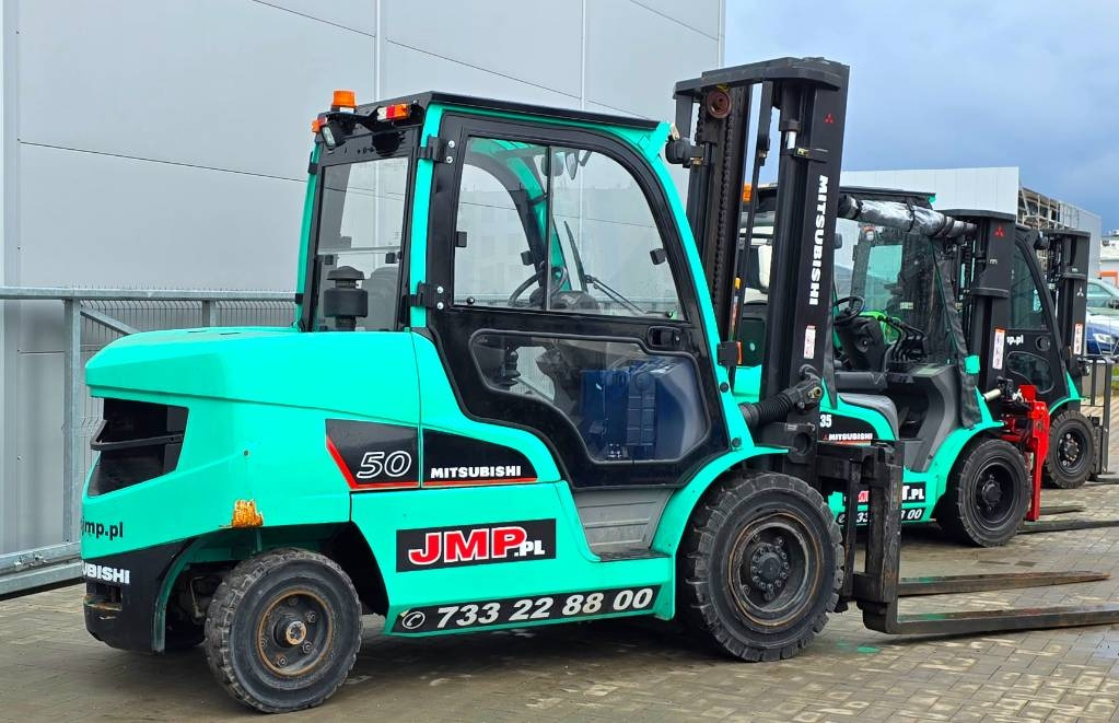 Mitsubishi FD50NT - Diesel forklift: picture 4 Mitsubishi FD50NT - Diesel forklift: picture 4