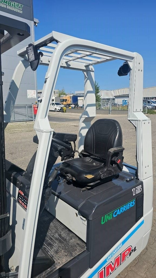 UniCarriers A1N1L15Q DRIVE-IN CAB - Electric forklift: picture 4 UniCarriers A1N1L15Q DRIVE-IN CAB - Electric forklift: picture 4