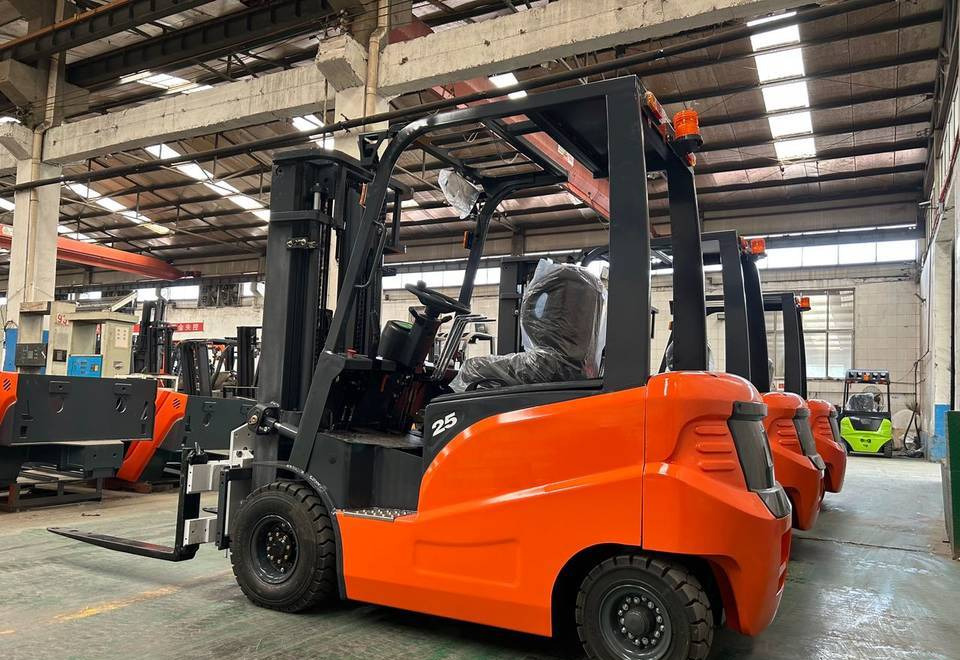 NEW MAXUS 2500 kg Electric Forklift Warranty up to 10 YEARS НОВИЙ Електричний MAXUS Візок для вантажів 2500 кг Гарантія до 10 РОКІВ NOWY Elektryczny MAXUS widłowy 2500 kg Gwarancja do 10 LAT - Electric forklift: picture 1 NEW MAXUS 2500 kg Electric Forklift Warranty up to 10 YEARS НОВИЙ Електричний MAXUS Візок для вантажів 2500 кг Гарантія до 10 РОКІВ NOWY Elektryczny MAXUS widłowy 2500 kg Gwarancja do 10 LAT - Electric forklift: picture 1