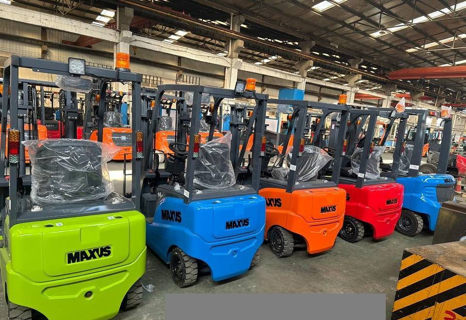 NEW MAXUS Electric Forklift 4000 kg Warranty up to 10 YEARS НОВИЙ Електричний MAXUS візок для вантажів 4000 кг Гарантія до 10 РОКІВ NOWY Elektryczny MAXUS wózek widłowy 4000 kg Gwarancja do 10 - Electric forklift: picture 5 NEW MAXUS Electric Forklift 4000 kg Warranty up to 10 YEARS НОВИЙ Електричний MAXUS візок для вантажів 4000 кг Гарантія до 10 РОКІВ NOWY Elektryczny MAXUS wózek widłowy 4000 kg Gwarancja do 10 - Electric forklift: picture 5