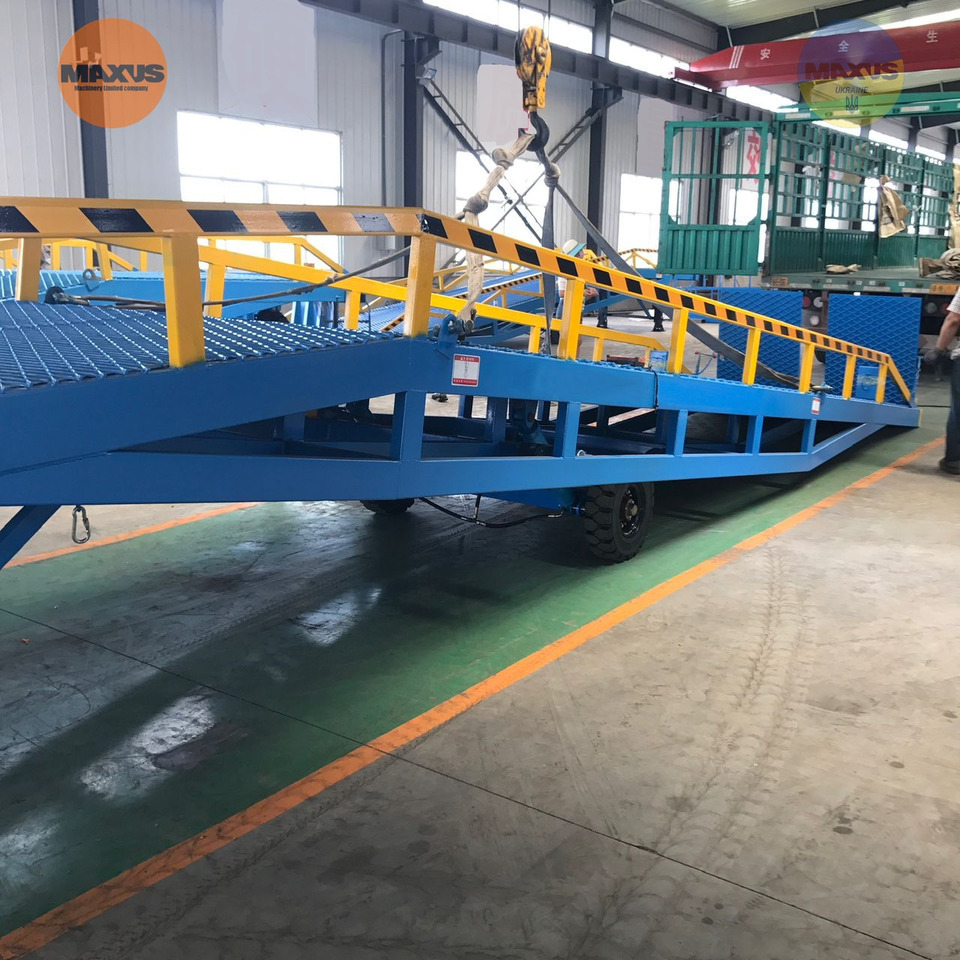 Maxus Rampă mobilă de încărcare nouă cu capacitate de 10 tone - Loading ramp: picture 1 Maxus Rampă mobilă de încărcare nouă cu capacitate de 10 tone - Loading ramp: picture 1