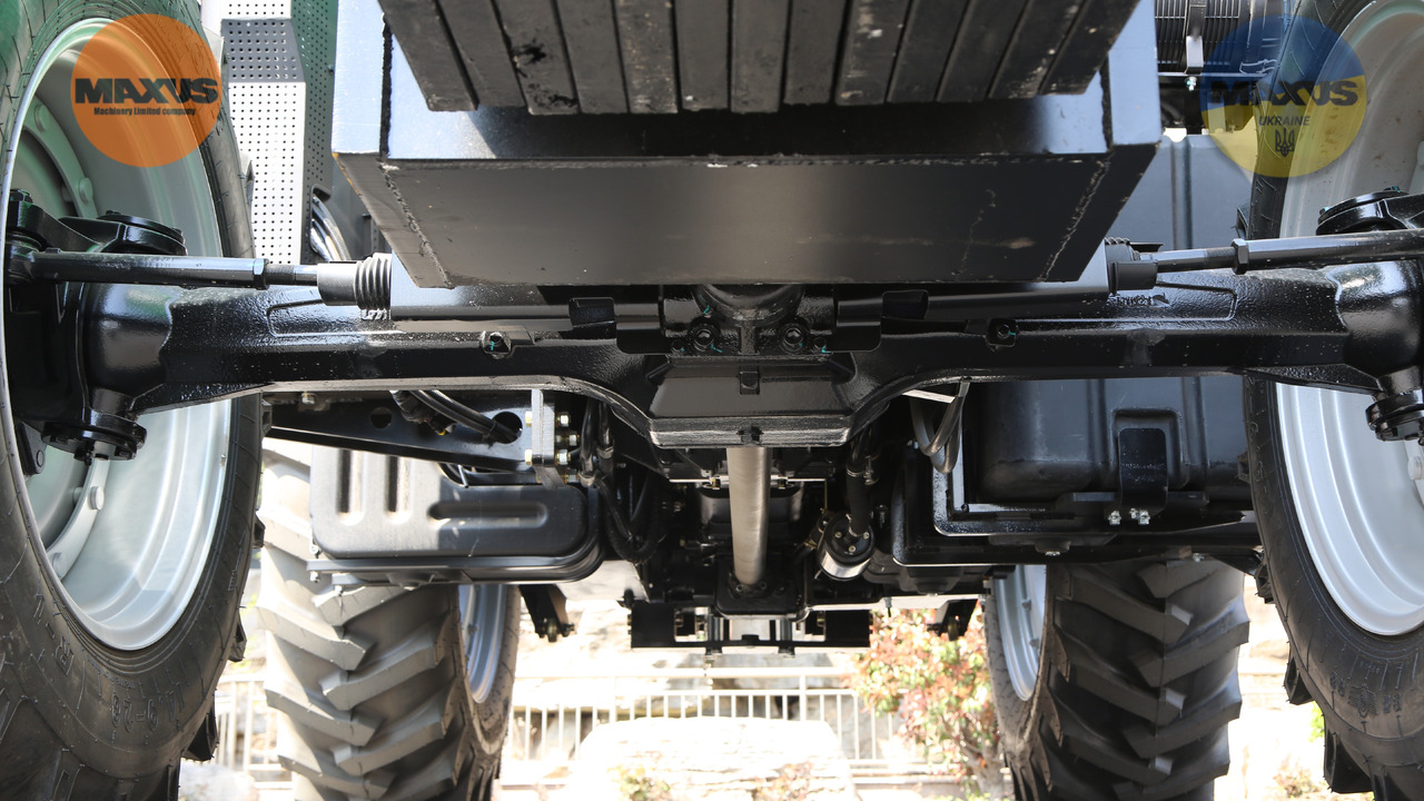 Maxus tractor 200hp 4x4 - Farm tractor: picture 5 Maxus tractor 200hp 4x4 - Farm tractor: picture 5