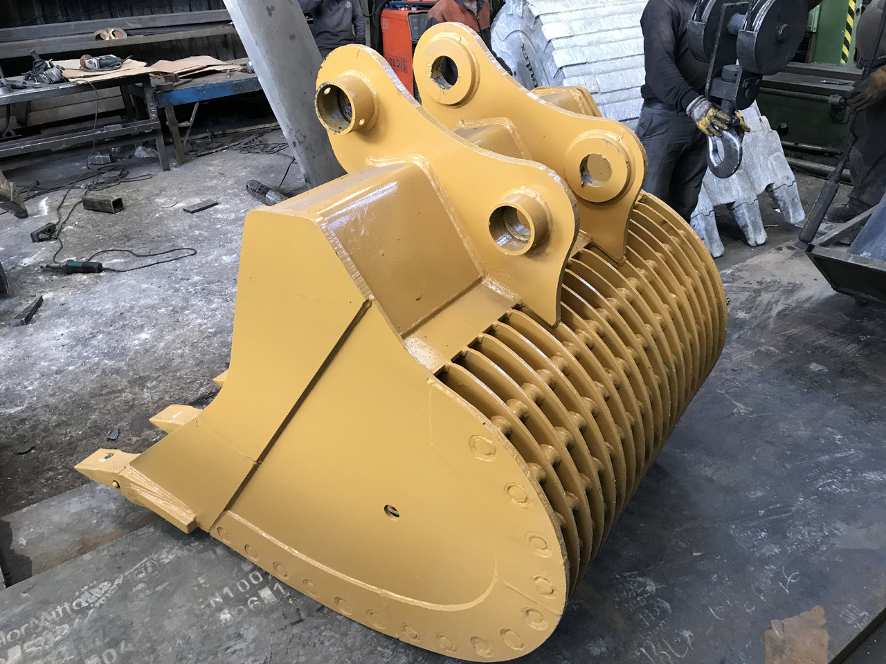 Doosan - Sorting bucket for Tool/ Equipment: picture 3 Doosan - Sorting bucket for Tool/ Equipment: picture 3