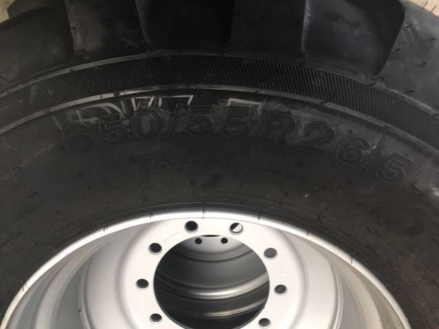 BKT 650/55 R26.5 BKT FL 630 op velg - Wheels and tires for Agricultural machinery: picture 5 BKT 650/55 R26.5 BKT FL 630 op velg - Wheels and tires for Agricultural machinery: picture 5