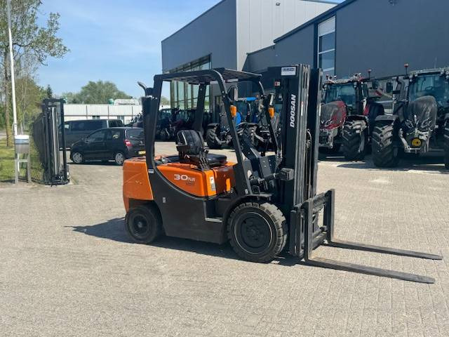 Doosan D30 Plus leasing Doosan D30 Plus: picture 12