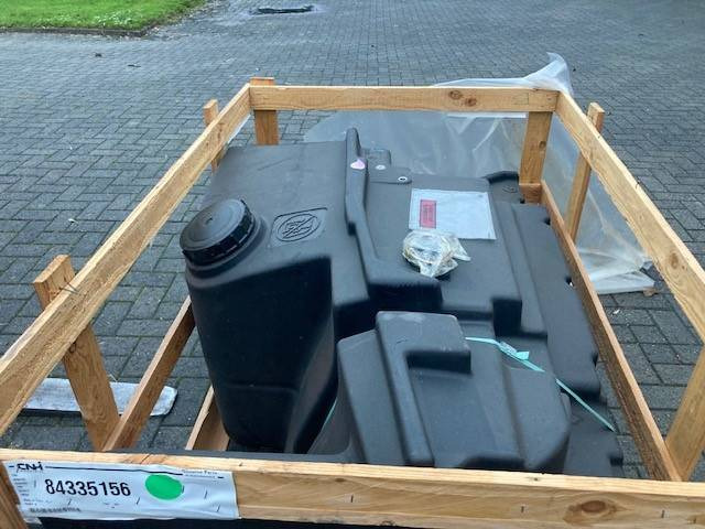 New Holland brandstoftank FR hakselaar Fueltank - Fuel tank for Agricultural machinery: picture 4 New Holland brandstoftank FR hakselaar Fueltank - Fuel tank for Agricultural machinery: picture 4