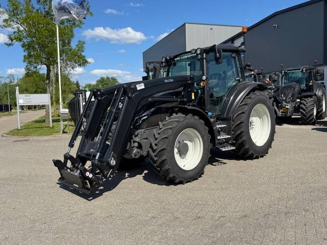 Valtra G125 Ecopower Active, 115 uur!! FH+PTO+Voorlader - Farm tractor: picture 2 Valtra G125 Ecopower Active, 115 uur!! FH+PTO+Voorlader - Farm tractor: picture 2