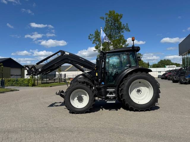 Valtra G125 Ecopower Active, 115 uur!! FH+PTO+Voorlader - Farm tractor: picture 5 Valtra G125 Ecopower Active, 115 uur!! FH+PTO+Voorlader - Farm tractor: picture 5