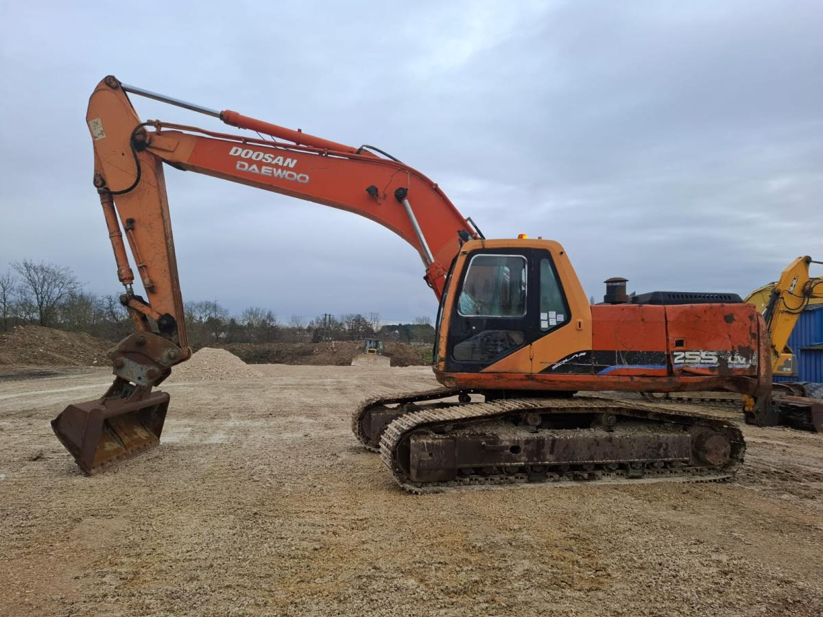 Doosan Solar 255LC-V - Crawler excavator: picture 3 Doosan Solar 255LC-V - Crawler excavator: picture 3