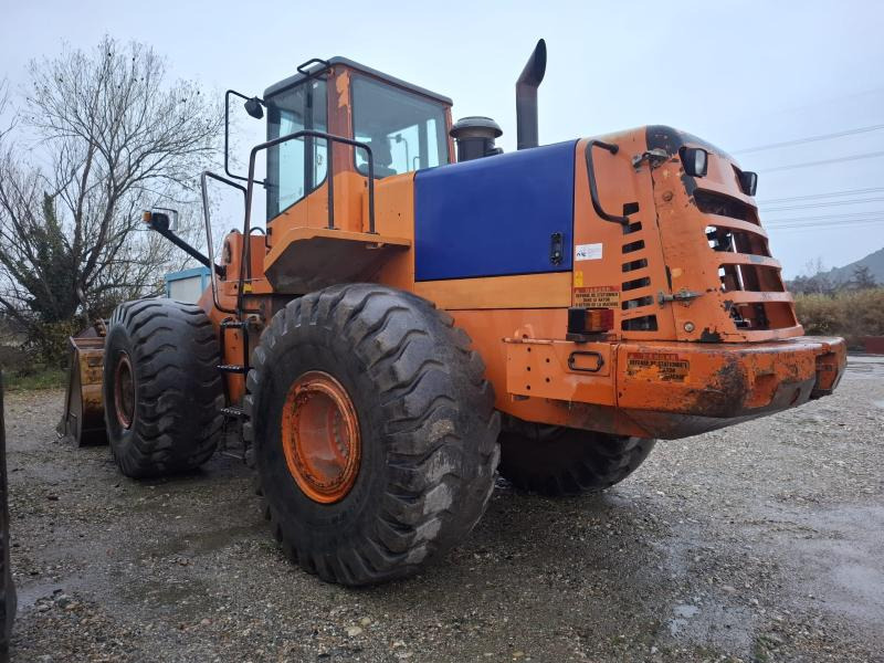 Hitachi W270 - Wheel loader: picture 5 Hitachi W270 - Wheel loader: picture 5