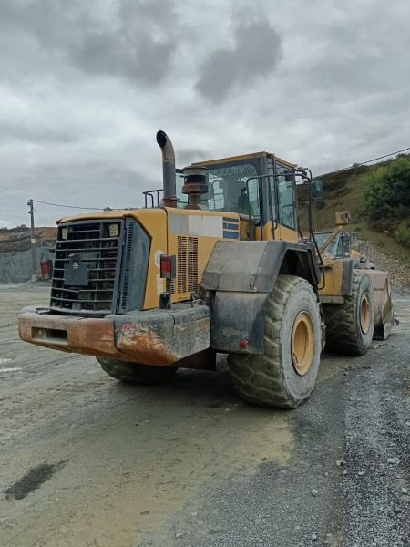 Komatsu WA470-6 - Wheel loader: picture 5 Komatsu WA470-6 - Wheel loader: picture 5