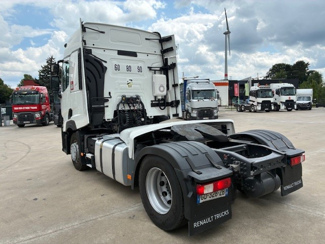 Renault Trucks T - Tractor unit: picture 4 Renault Trucks T - Tractor unit: picture 4