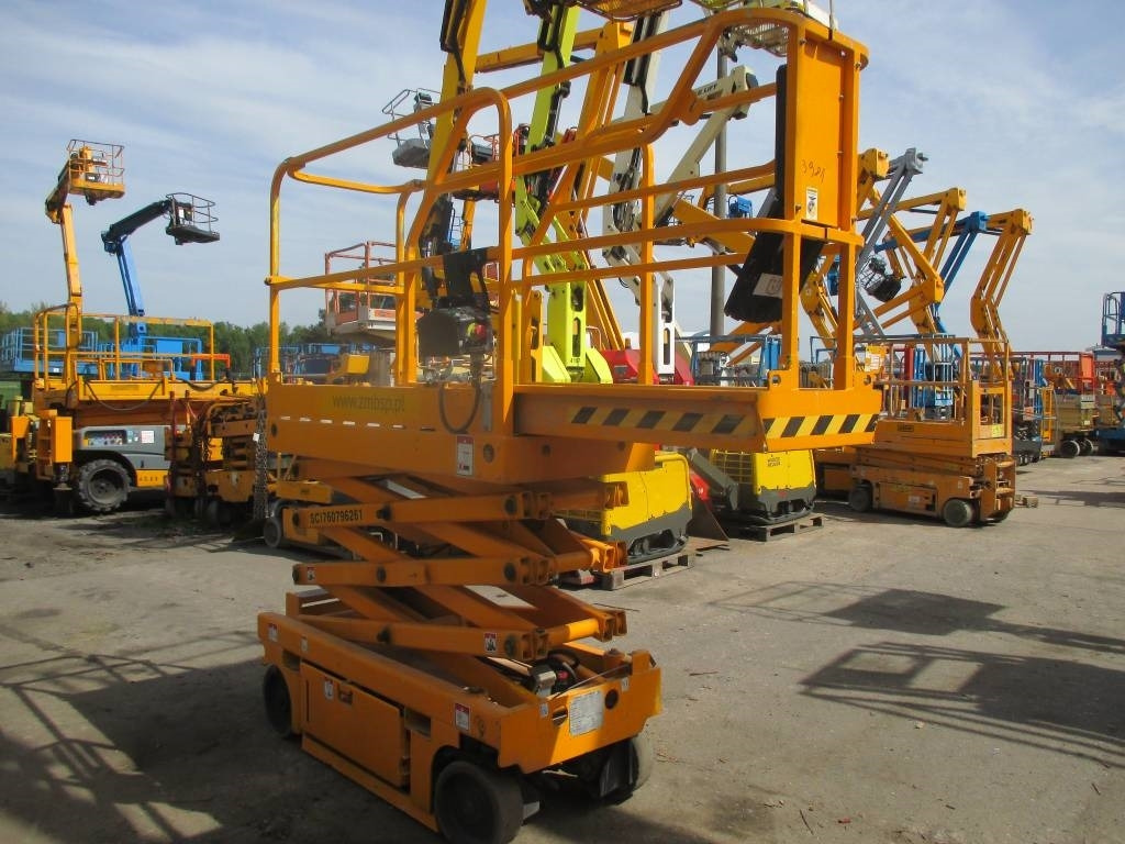 Haulotte Optimum 8 - Scissor lift: picture 4 Haulotte Optimum 8 - Scissor lift: picture 4