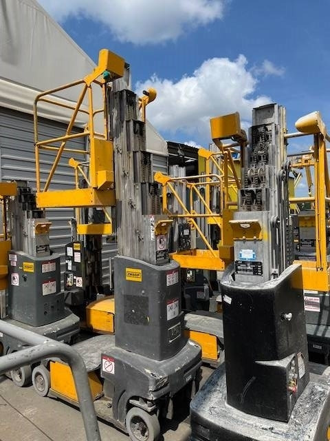 JLG Toucan Junior 8 - Vertical mast lift: picture 1 JLG Toucan Junior 8 - Vertical mast lift: picture 1