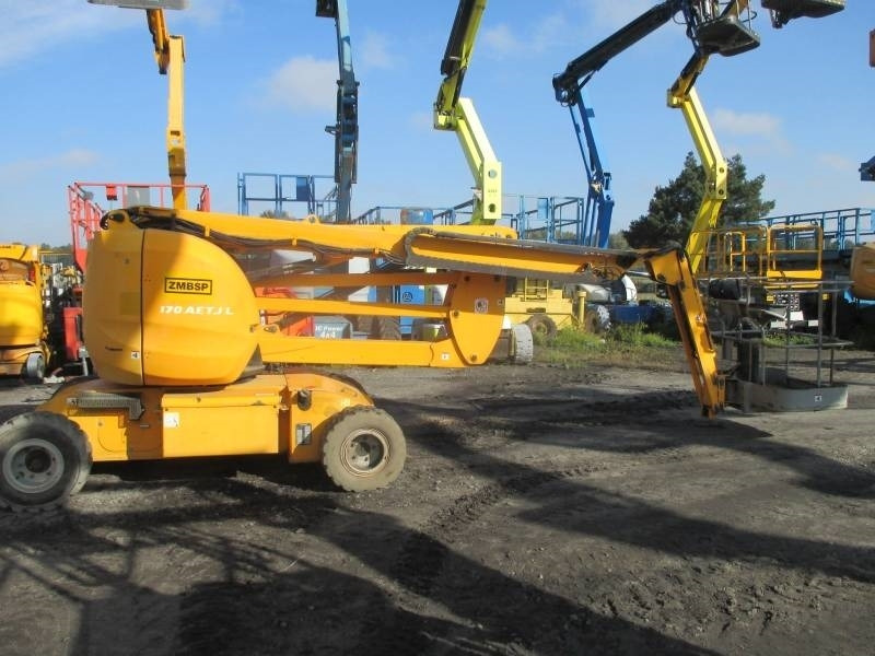 Manitou 170 AETJ Bi-Energy - Articulated boom: picture 2 Manitou 170 AETJ Bi-Energy - Articulated boom: picture 2