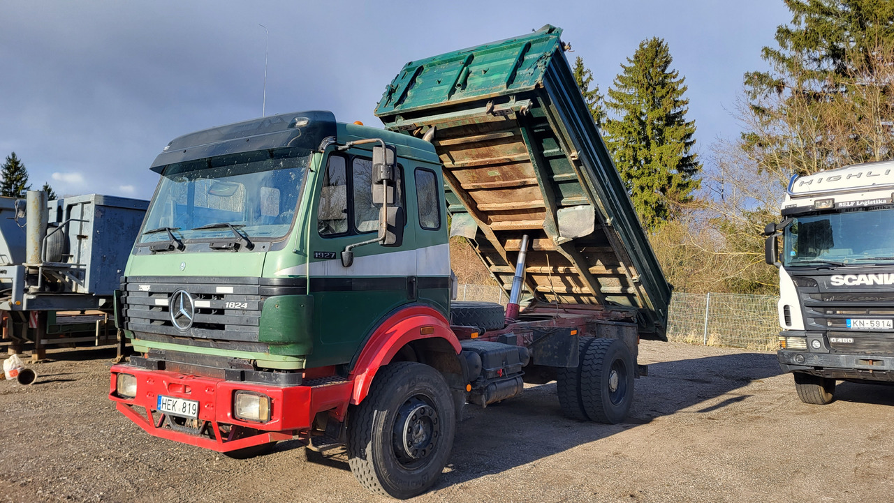 MB 1824 4X4 MB 1/84 4X4 - Tipper: picture 1 MB 1824 4X4 MB 1/84 4X4 - Tipper: picture 1