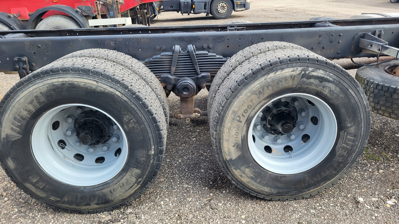 Cab chassis truck SCANIA R124 420 6X4: picture 10 Cab chassis truck SCANIA R124 420 6X4: picture 10
