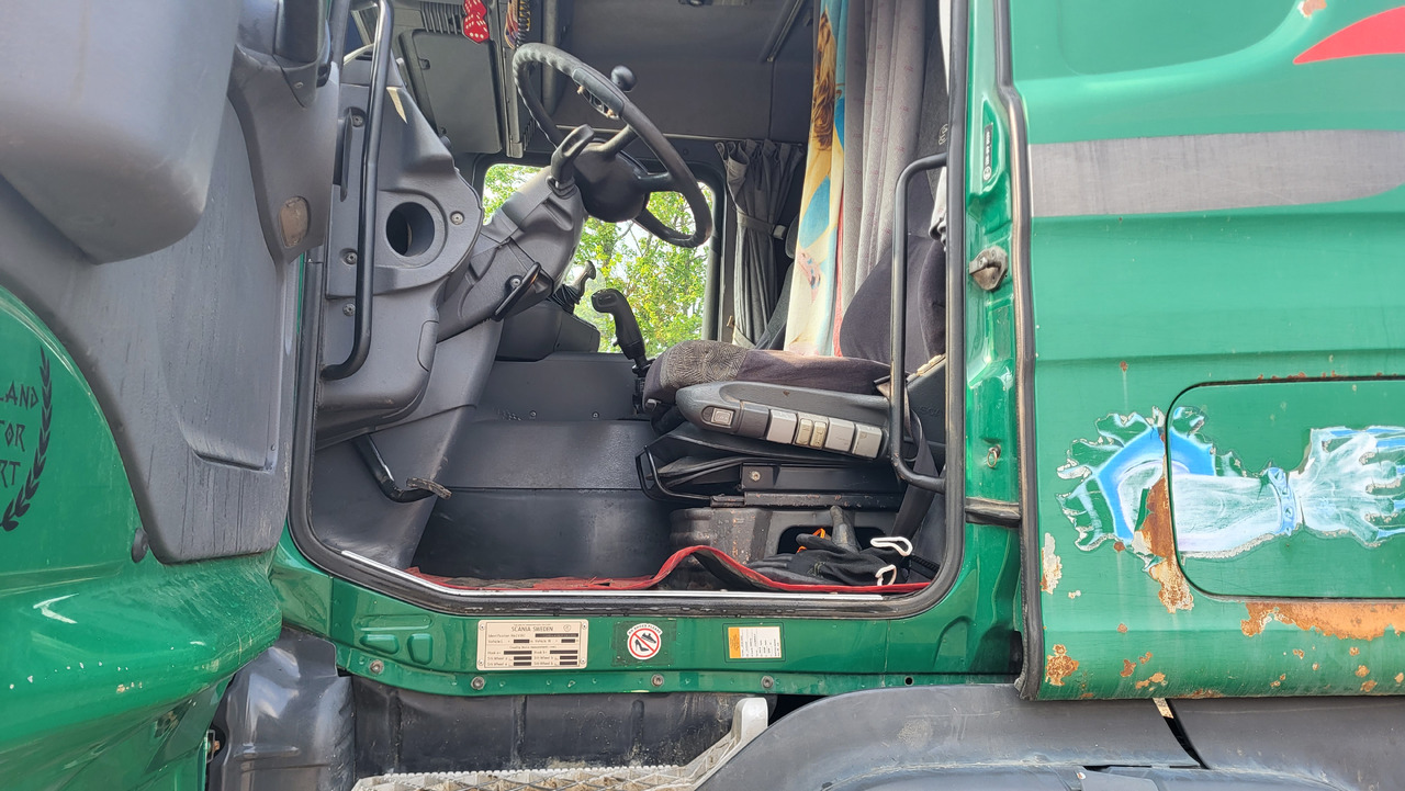 Cab chassis truck SCANIA R124 420 6X4: picture 25 Cab chassis truck SCANIA R124 420 6X4: picture 25