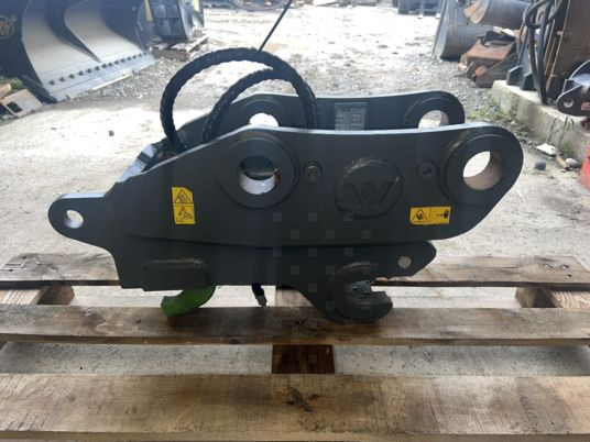 Attache rapide hydraulique QC50H pour pelle de 6T à 10T - Quick coupler: picture 3 Attache rapide hydraulique QC50H pour pelle de 6T à 10T - Quick coupler: picture 3