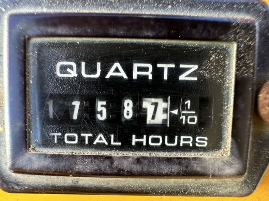 Mini excavator Bobcat E08 à 9 900 € HT: picture 9