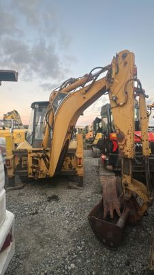 Caterpillar 428 à 13500 € HT - Backhoe loader: picture 3 Caterpillar 428 à 13500 € HT - Backhoe loader: picture 3