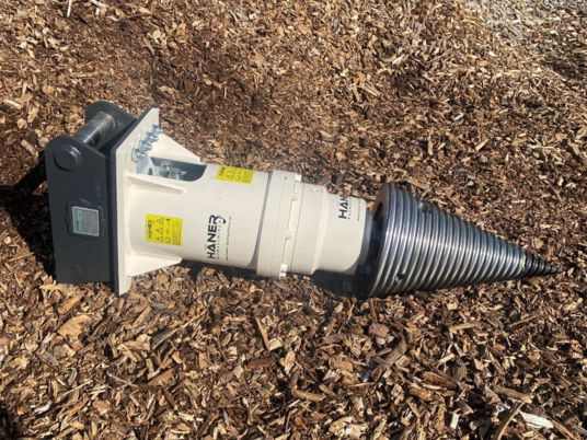 Fendeuse a bois pour minipelle de 3T à 6T - Log splitter: picture 1 Fendeuse a bois pour minipelle de 3T à 6T - Log splitter: picture 1